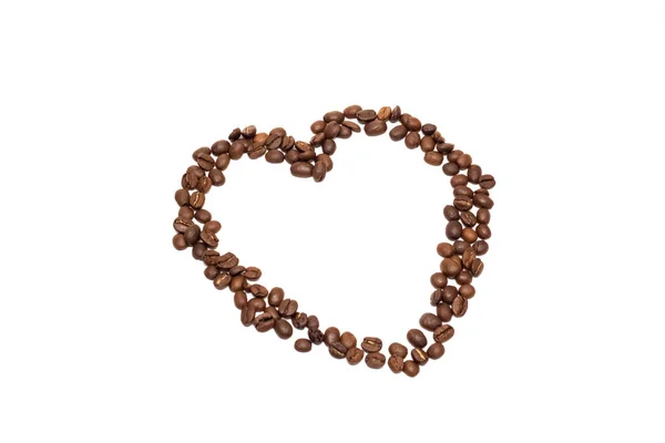 Herz aus Kaffeebohnen, isoliert auf weißem Hintergrund — Stockfoto