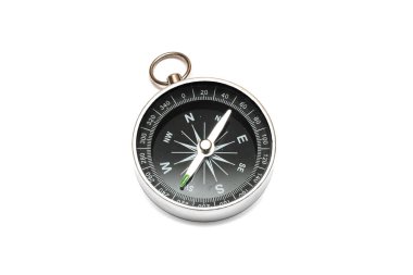 Siyah metal pusula, beyaz arka plan üzerinde izole