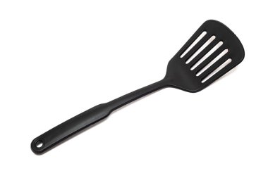 Mutfak siyah plastik spatula, beyaz arka plan üzerinde izole