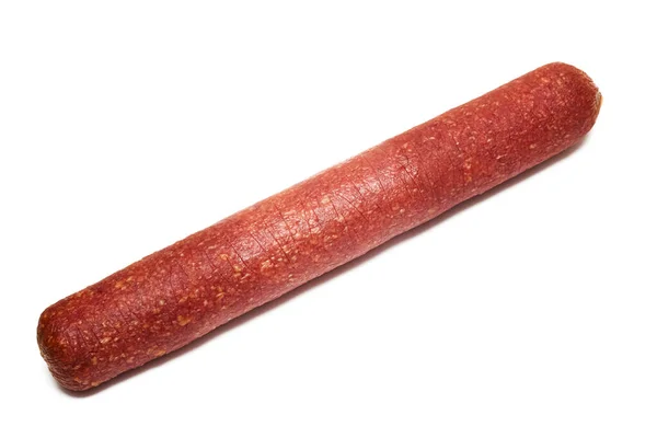Wędzona kiełbasa salami na białym tle — Zdjęcie stockowe