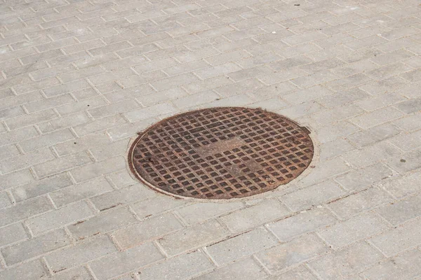 Manhole Lock Trottoaren Närbild Ovanifrån — Stockfoto