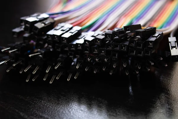 Разноцветные Компьютерные Провода Черном Фоне Макрофото — стоковое фото