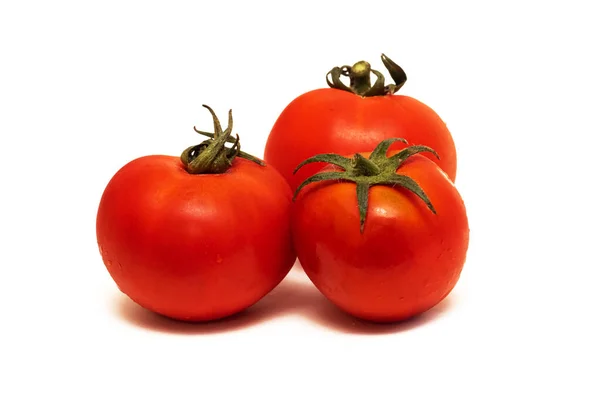 Tomates Vermelhos Perto Isolados Fundo Branco — Fotografia de Stock