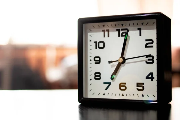 Black Clock Morning Background Light Window — Stock Photo, Image