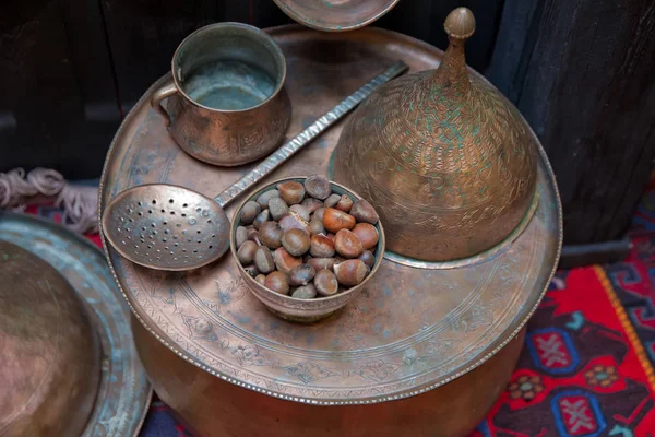 Eski vintage bakır kase. Bakır kaplar. Bakır kaşığı.