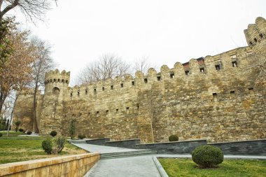 Bakıda Icheri Sarayı. Azerbaycan. Eski kale, Bakü eski şehir giriş kapısı. Bakü, Azerbaycan. Bakü'deki eski şehir duvarlarının. Icheri Şirvanşahlar Sarayı bir Unesco Dünya Mirası olduğunu