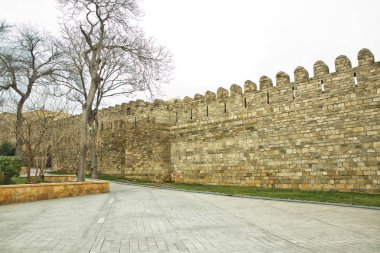 Bakıda Icheri Sarayı. Azerbaycan. Eski kale, Bakü eski şehir giriş kapısı. Bakü, Azerbaycan. Bakü'deki eski şehir duvarları .