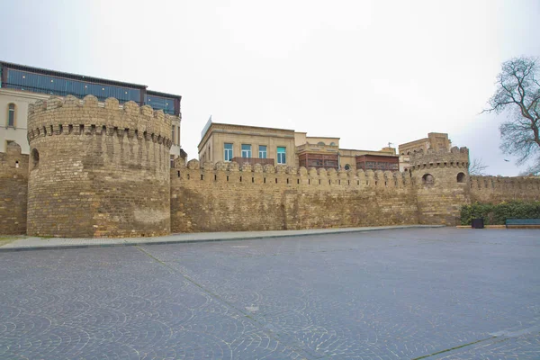 Puerta Antigua Fortaleza Entrada Casco Antiguo Bakú Bakú Azerbaiyán Murallas —  Fotos de Stock