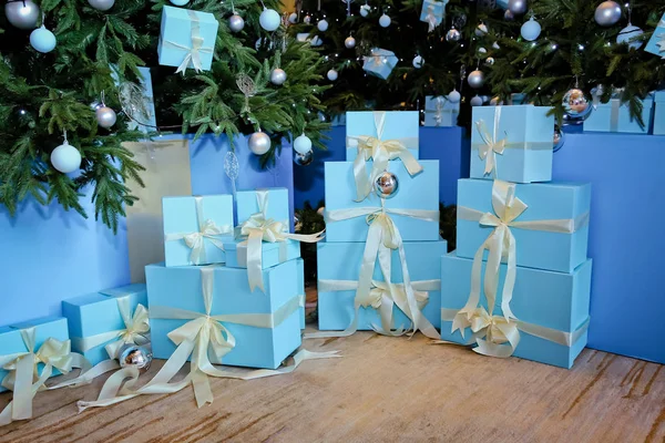 Прикрашений Різдво Номер Красивою Ялина Різдво Новий Рік День Синій — стокове фото
