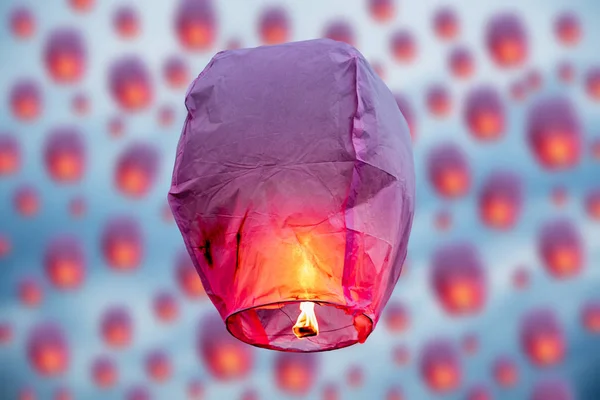 Balon Api Terbang Lentera Balon Udara Panas Lantern Terbang Sangat — Stok Foto