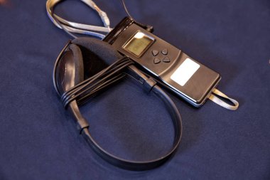 Simultane Çeviri ekipman Simultane Çeviri makineleri için kulaklıklar 