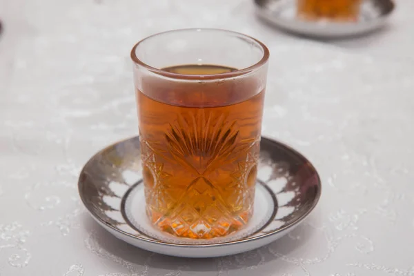 Azerbaijan Tee Traditionellem Glas Auf Tablett Nahaufnahme — Stockfoto