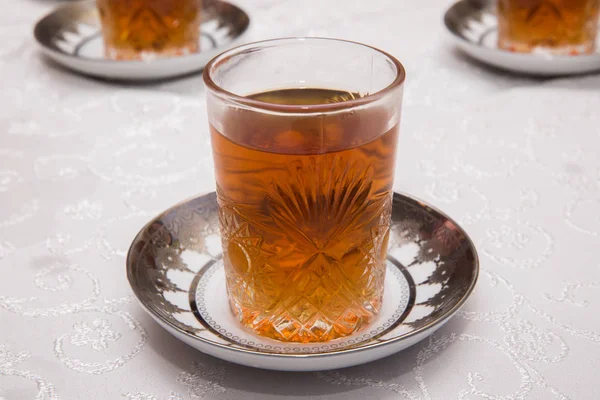 Azerbaijan Tee Traditionellem Glas Auf Tablett Nahaufnahme — Stockfoto