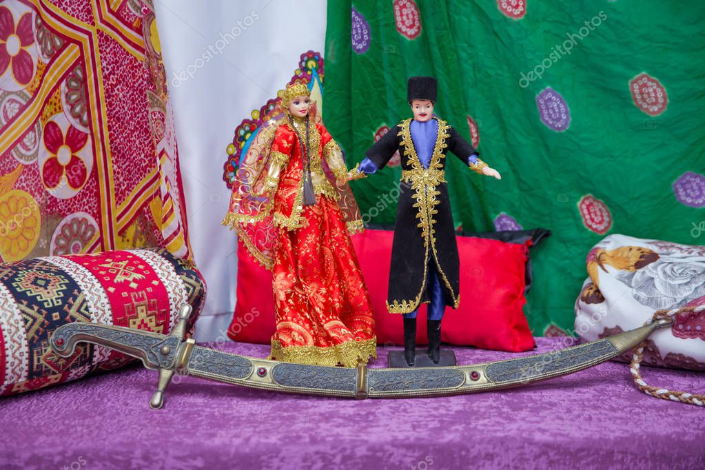 Traje nacional azerbaiyano. Títeres Traje nacional azerbaiyano. Títeres