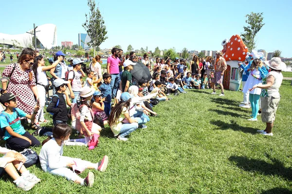Kids festival . In park of Heydar Aliyev Center. International Children's Day — Stock Photo, Image