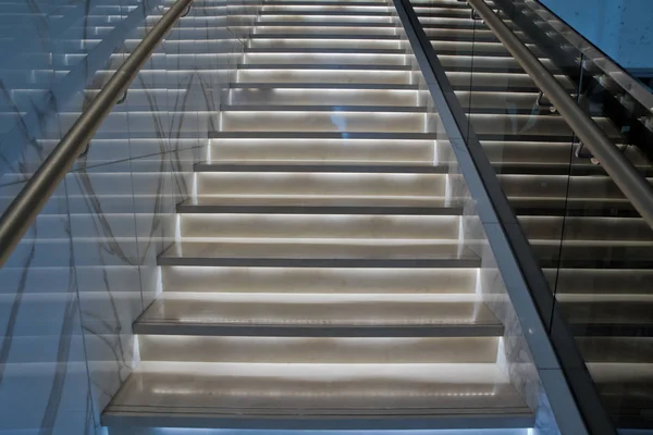 Bright stairs in the hotel. Stair case in the modern hotel interior — Stock Photo, Image