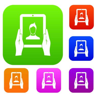 Bir tablet ile fotoğraf holding eller koleksiyonu ayarla