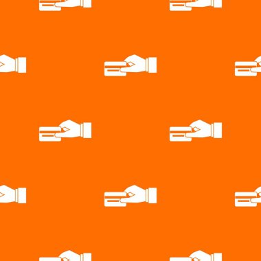 Bir kredi kartı model sorunsuz tutan el