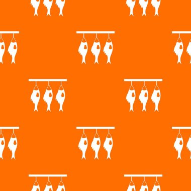 Asılı bir ip izi kesintisiz üç kurutulmuş balık