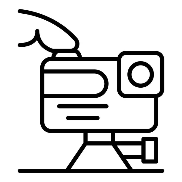 Play action camera icon, outline style — Stock Vector