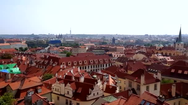 Uma vista 4K de Praga do Castelo de Praga no verão, República Tcheca. — Vídeo de Stock