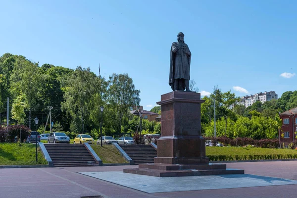 Smolensk, Rusya - 11 Haziran 2018: Anıt Prens Vladimir, Dinyeper Nehri Dolgu, Smolensk, Rusya Federasyonu.