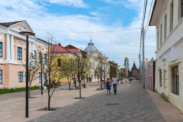 Tula, Rusya Federasyonu - Temmuz 28,2018: Metalistov sokak - Tula yaya caddesi sonra yeniden, eski bir şehir. Tula, Rusya Federasyonu