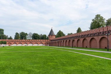 Nikitskaya Tower - Tula Kremlin kulelerden birini. Tula, Rusya Federasyonu. Yaz aylarında panoramik görünüm