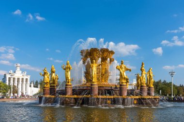 Moskova, Rusya - 22 Eylül 2018: Halklar dostluk Çeşme ve Pavilion Ermenistan eski kömür sanayi, VDKNh. Sergi, başarıları, Moskova, Rusya ulusal ekonominin Sibirya'da