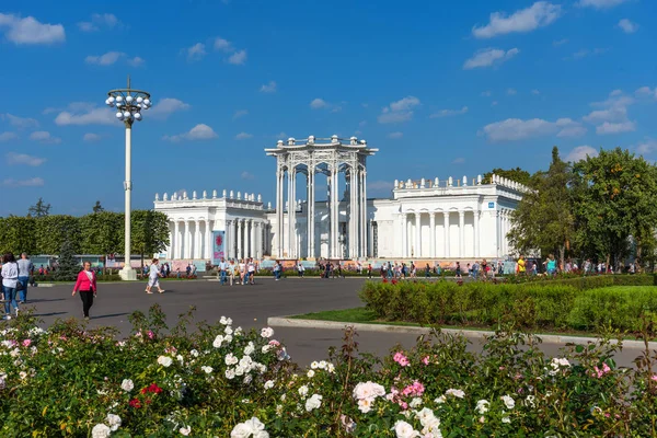 Moskva Ryssland September 2018 Pavilion Kultur Vdnkh Park Vackra Landskapsdesign — Stockfoto