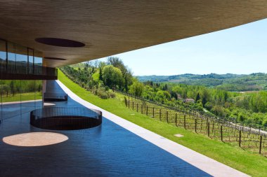 Chianti Bölgesi, İtalya - 20 Nisan 2018: Antinori nel Chianti Classico şaraphane Chianti bölge, Toskana, İtalya