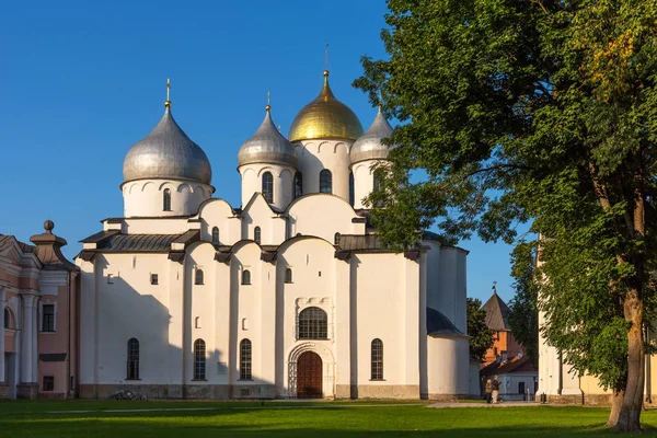 Catedral de Santa Sofía en Veliky Novgorod, Rusia . — Foto de Stock