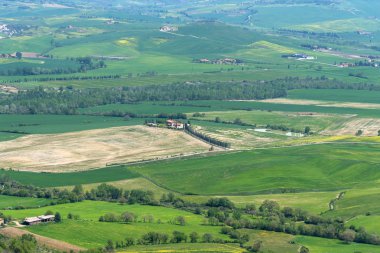 Toskana, Italya inanılmaz bahar renkli manzara.