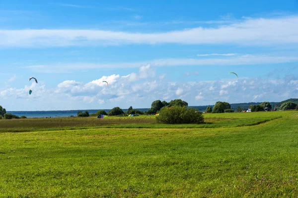 Pereslavl-Zalessky, Ryssland-augusti 5, 2018: Pleshcheyevo ozero nationalpark, Pleshcheyevo Lake i Yaroslavl oblast, Ryssland. — Stockfoto