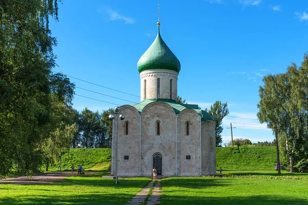 Pereslavl-Zalessky, Russia - August 5, 2018 : Spaso-Preobrazhensky Cathedral, Pereslavl-Zalessky, Golden Ring of Russia. — Stock Photo, Image