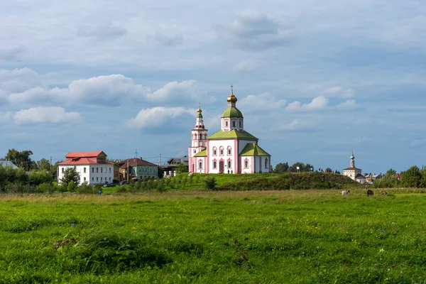 Kościół św Eliasza Proroka na szczyt Ivanova w Suzdal, Rosja. Złoty pierścień Rosji. — Zdjęcie stockowe