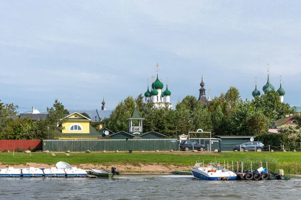 Schilderachtige luchtfoto van het Kremlin in Rostov, Rusland. De Gouden Ring van Rusland. — Stockfoto