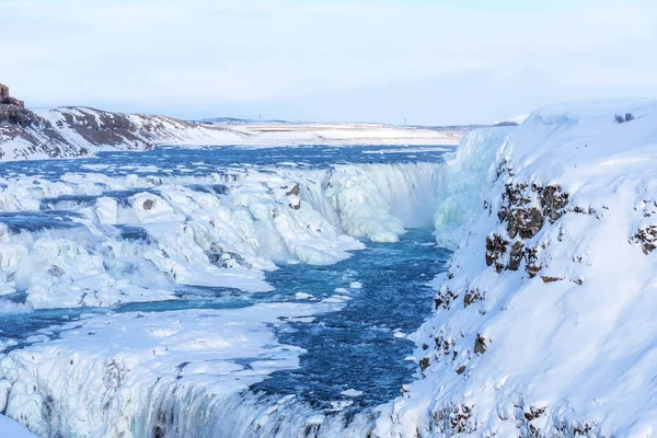 冰岛古尔佛斯瀑布令人叹为观止的冬季景观 冰岛古尔佛斯瀑布冬季风景秀丽 — 图库照片