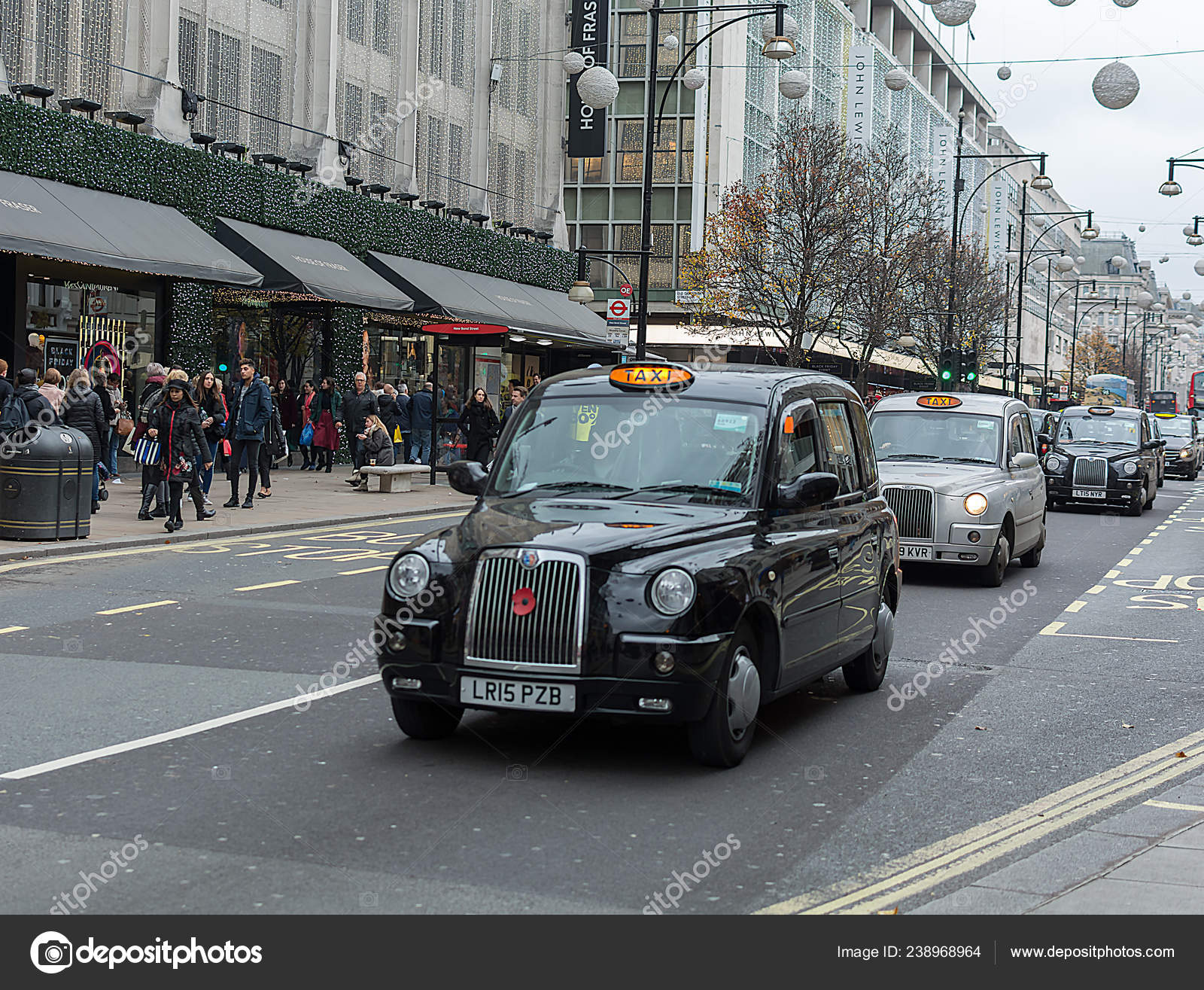 London United Kingdom November 25 18 London Taxi Called Hackney Carriage Black Cab In Piccadilly Circus Stock Editorial Photo C Andrewdonnikov London United Kingdom November 25 18 London Taxi Called Hackney Carriage Black Cab In Piccadilly Circus Stock Editorial Photo C Andrewdonnikov