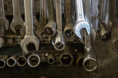 metal anahtarı üzerinde gri bir arka plan ayarlamak