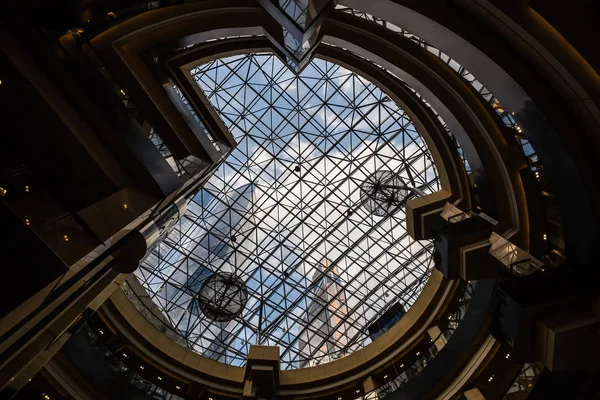 Cúpula Vidro Moderno Centro Comercial Vista Inferior — Fotografia de Stock