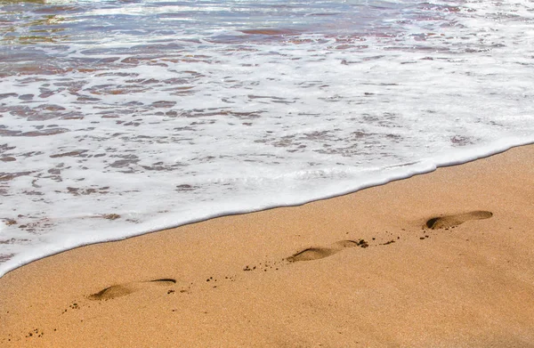 Sea Waves Splash Sea Shore Footprints Sand — Stock Photo, Image