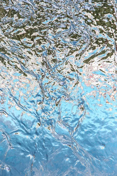 Flujo Agua Sobre Una Superficie Lisa Contexto —  Fotos de Stock