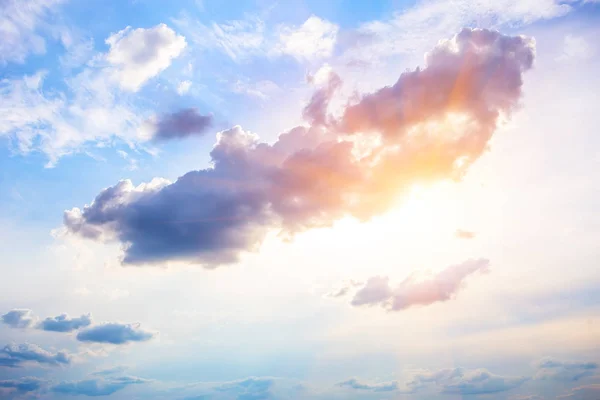 Hermoso Cielo Con Sol Nubes — Foto de Stock