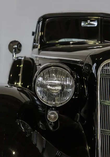 Vintage Elegancia Anticuado Coche Cerca —  Fotos de Stock