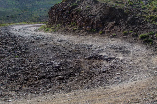 Sarma kir, kayalık yol