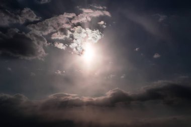 Gün batımı gün doğumu.