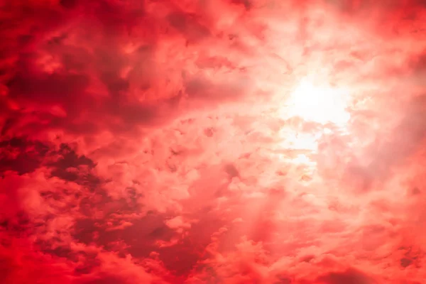 Beautiful Dark Sky With Sun — Stock Photo, Image