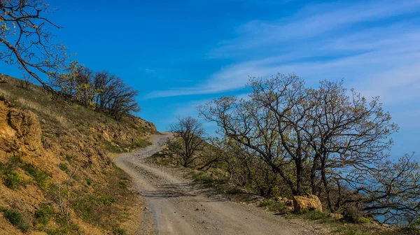 Sarma kir, kayalık yol — Stok fotoğraf