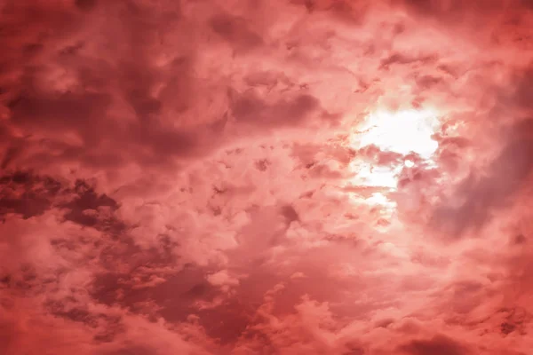 Beautiful Dark Sky With Sun — Stock Photo, Image